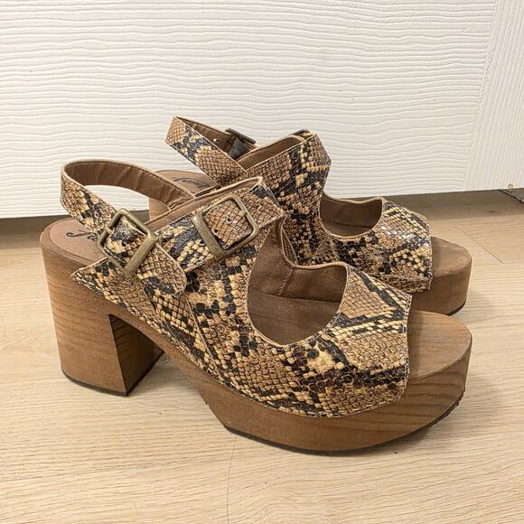 Free People Tan Snakeskin Leather Wooden Boho Avant Garde Belem Clogs Size 8.5 - Picture 5 of 12